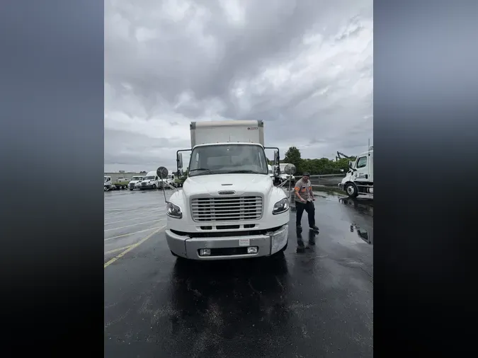 2021 FREIGHTLINER/MERCEDES M2 106