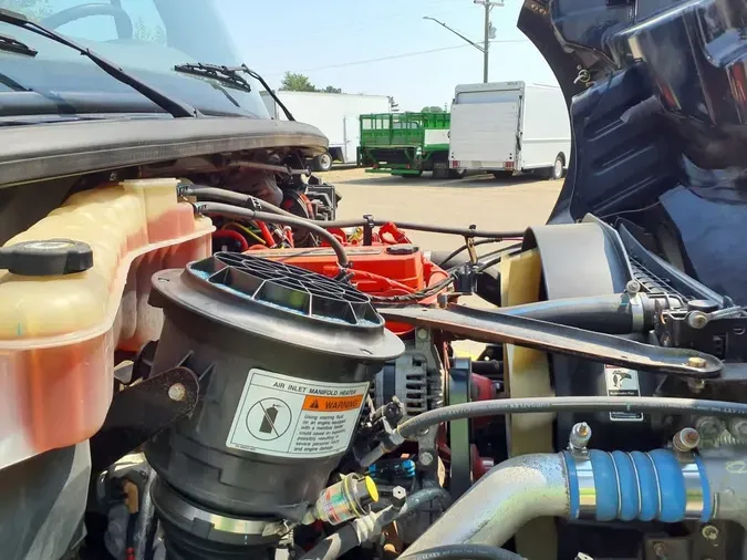 2019 FREIGHTLINER/MERCEDES M2 106