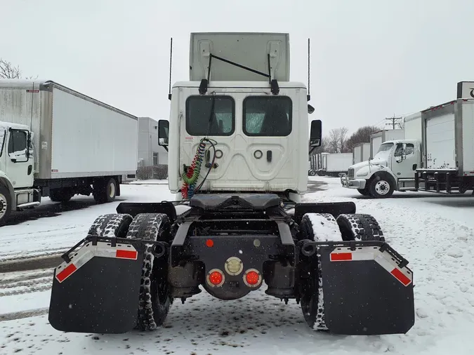 2020 FREIGHTLINER/MERCEDES CASCADIA 113