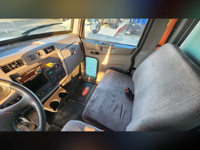 2019 Peterbilt 337