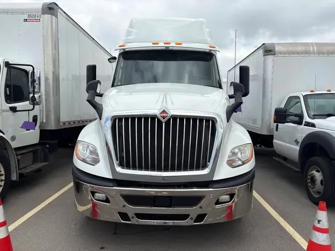 2019 NAVISTAR INTERNATIONAL LT625 SLPR CAB