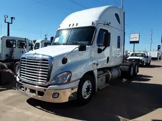 2017 FREIGHTLINER/MERCEDES CASCADIA 125