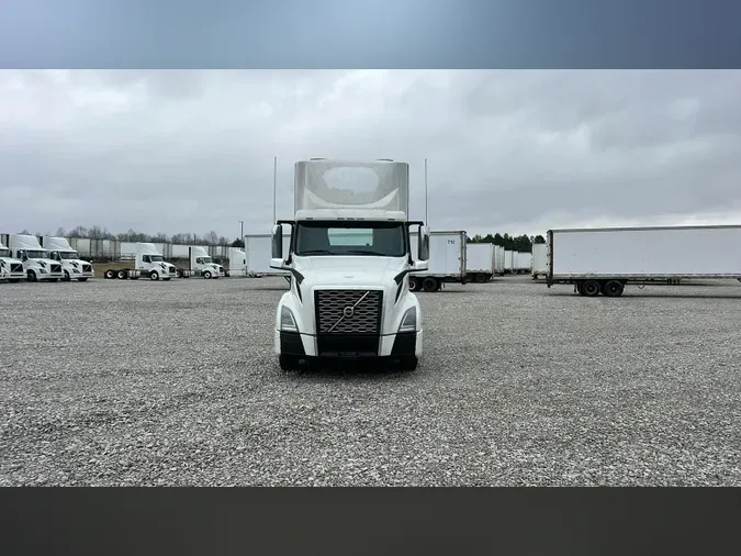 2018 Volvo VNL300