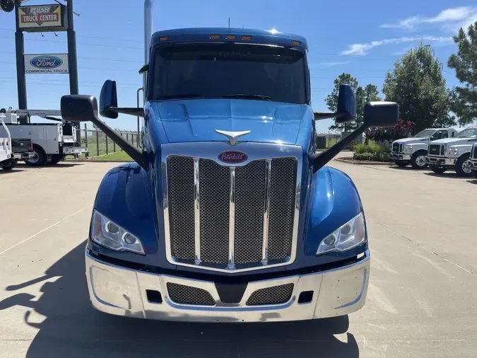 2023 Peterbilt 579