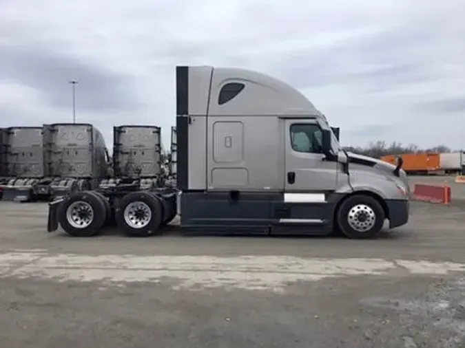 2023 Freightliner Cascadia