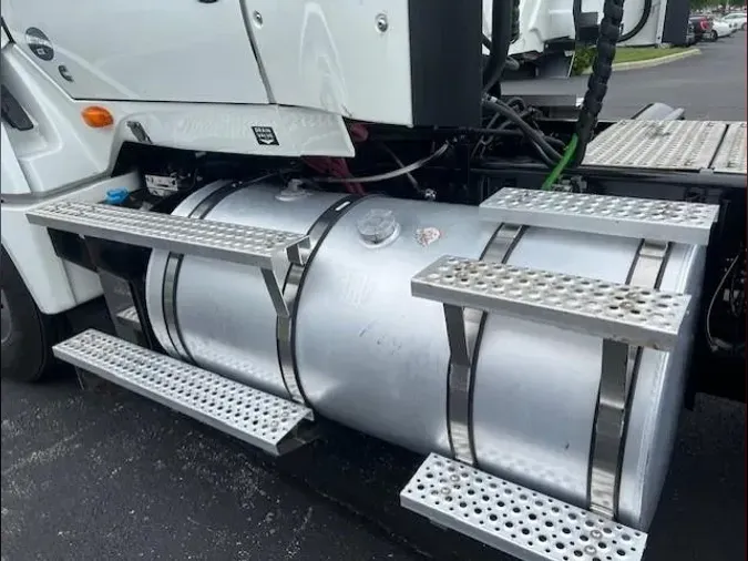 2020 International LT625