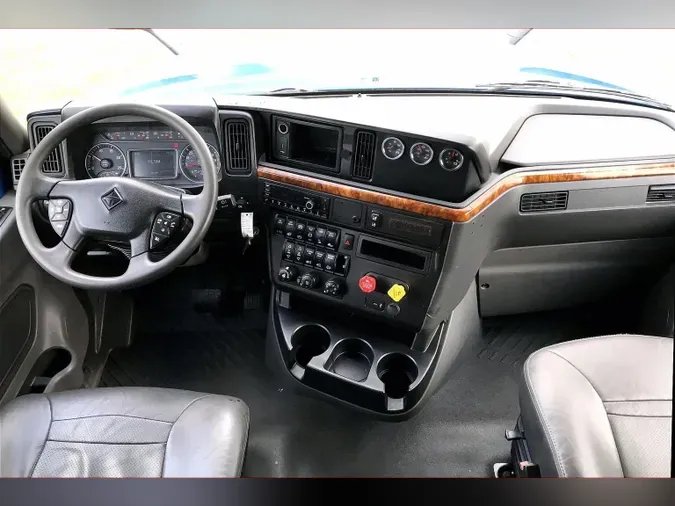 2022 INT LT625 6x4