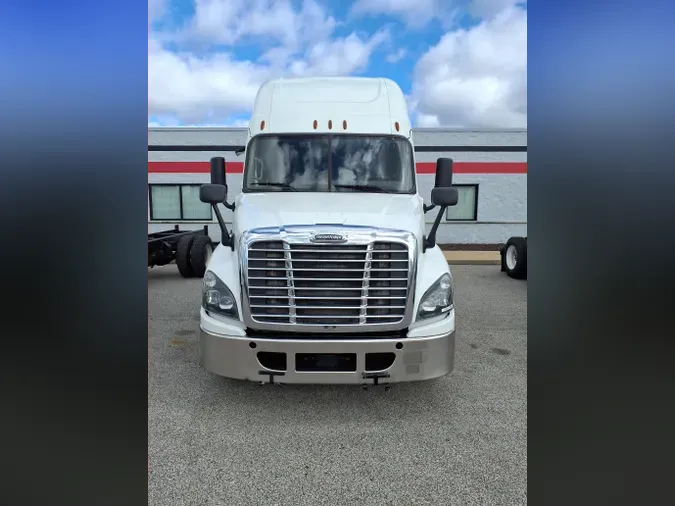 2020 FREIGHTLINER/MERCEDES CASCADIA 125