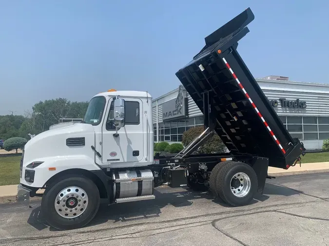 2026 MACK MD MD6 151 WB