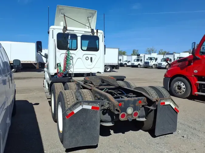 2018 FREIGHTLINER/MERCEDES CASCADIA 125