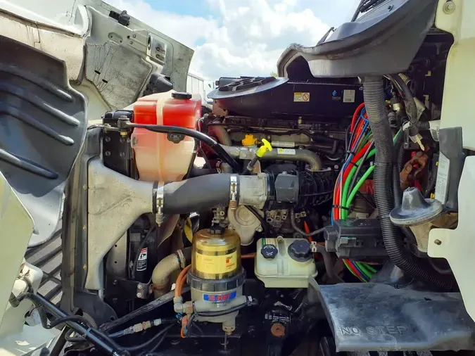 2018 FREIGHTLINER/MERCEDES CASCADIA 113