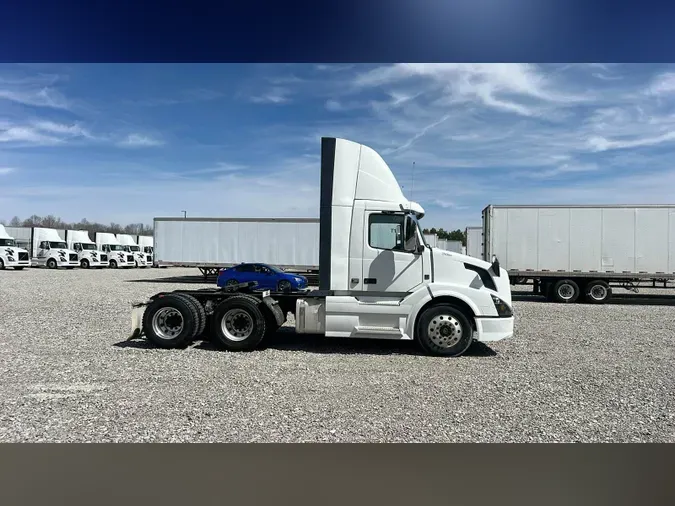 2018 Volvo VNL300