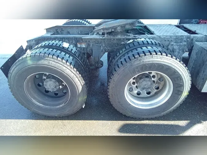 2022 Freightliner Cascadia 126