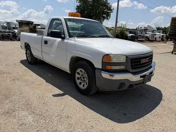 2007 GMC SIERRA 15007ca9df463452ad52f98d53504a250752