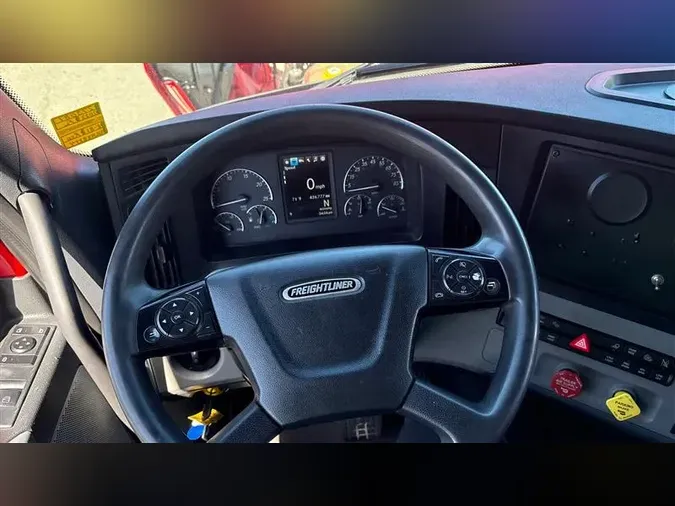 2022 FREIGHTLINER CA126