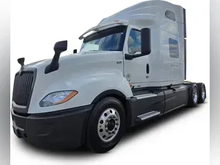 2024 International LT625