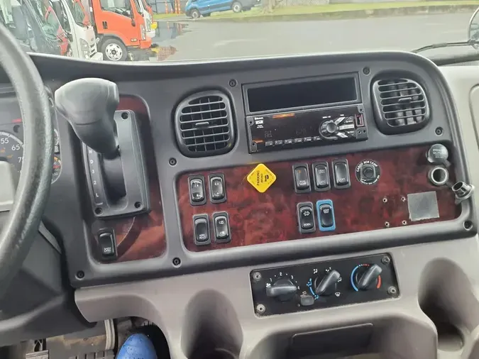 2020 FREIGHTLINER M2 1067cb59615c3600bd649f8053028be4c8c