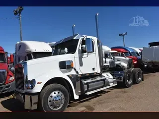 2015 FREIGHTLINER CORONADO 132