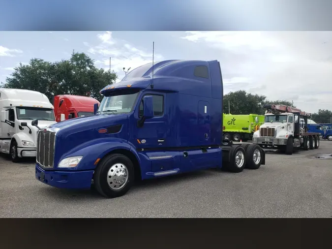 2022 Peterbilt 579