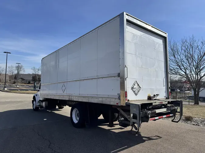 2018 Freightliner Business Class M2 106