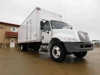 2018 International DuraStar 4300