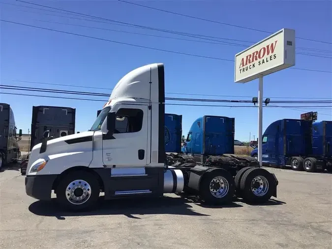 2021 FREIGHTLINER CA126