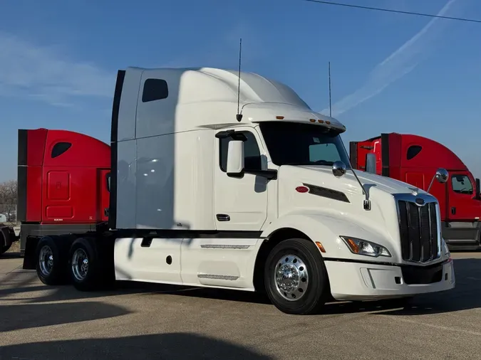 2022 PETERBILT 579