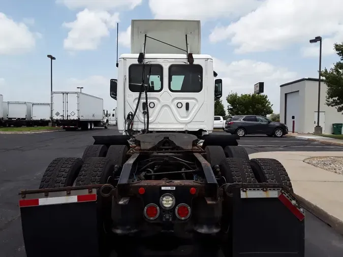 2021 FREIGHTLINER/MERCEDES NEW CASCADIA PX126647cc2f7b47fcfa353a35fca6a515aab92