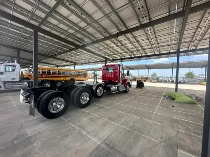 2018 Kenworth T880