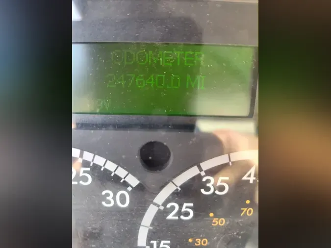 2017 FREIGHTLINER/MERCEDES M2 106