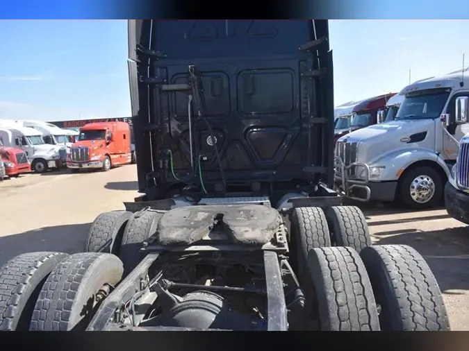 2017 FREIGHTLINER CASCADIA 125