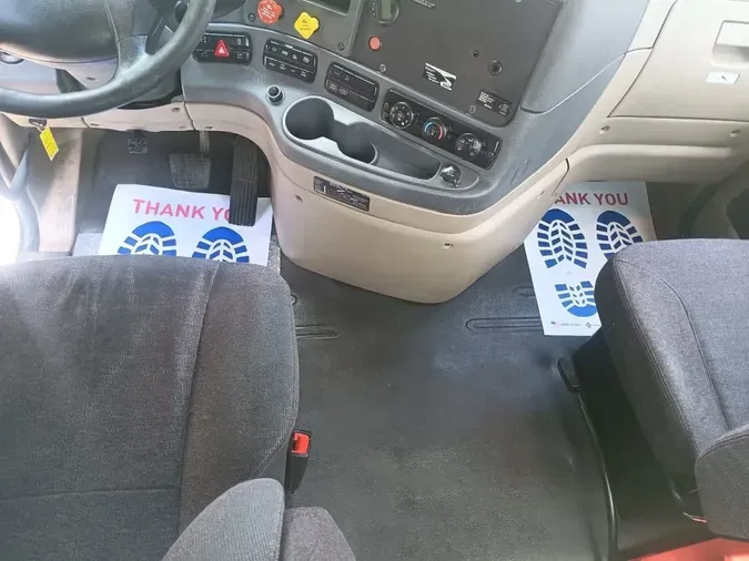 2018 FREIGHTLINER CASCADIA 113