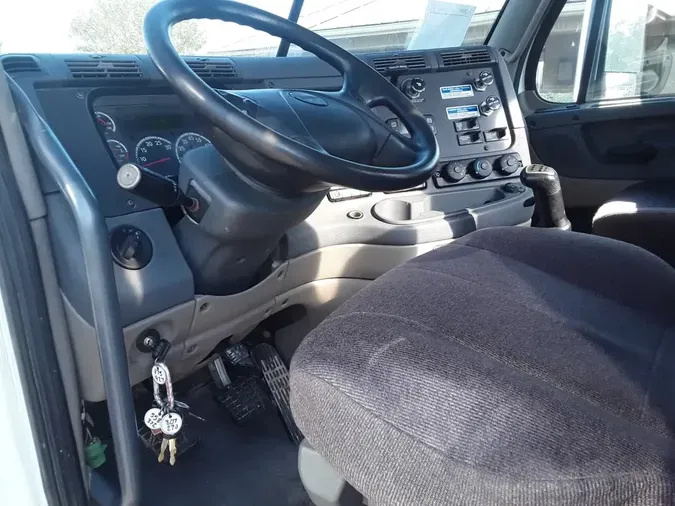 2019 FREIGHTLINER/MERCEDES CASCADIA 125