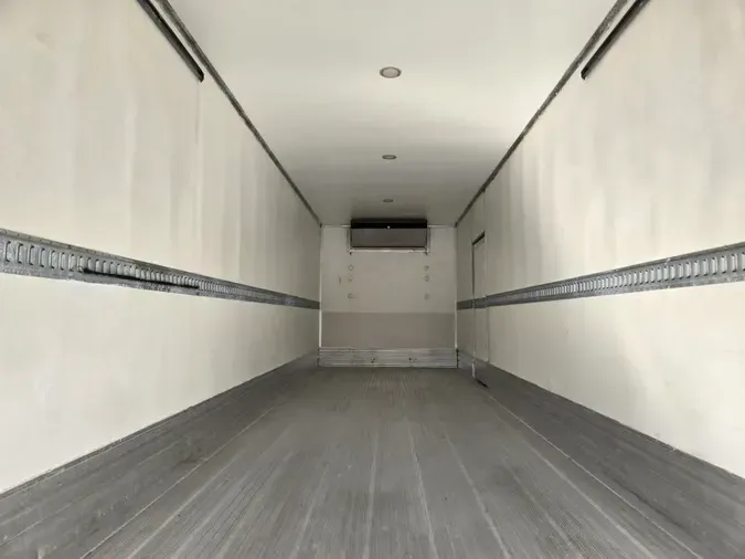 2019 FREIGHTLINER/MERCEDES M2 106