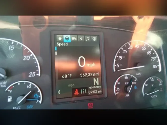 2019 Freightliner Cascadia 126