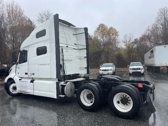 2019 Volvo VNL64760