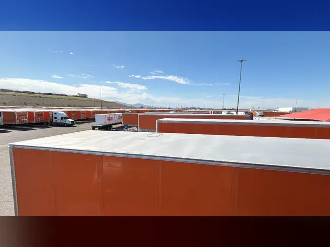 2015 Hyundai VC2530152-JS