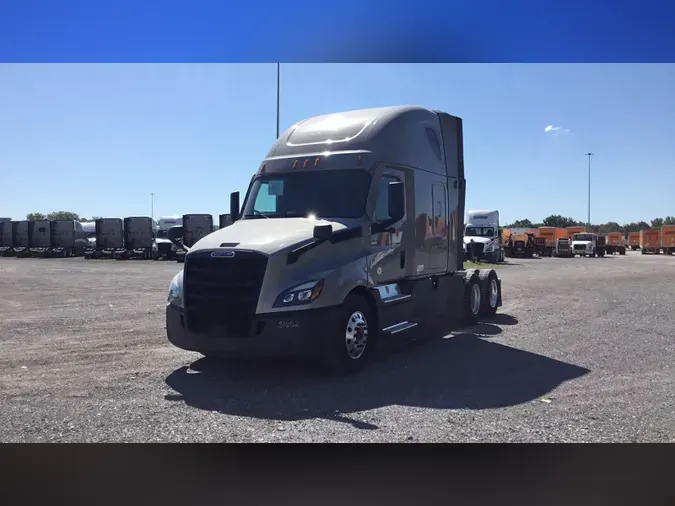 2024 Freightliner Cascadia 126