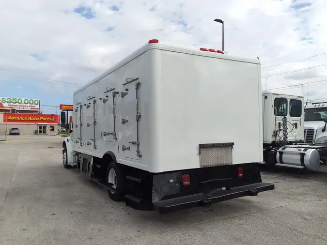 2017 FREIGHTLINER/MERCEDES M2 106