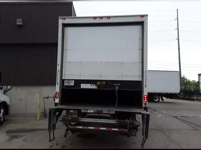 2018 FREIGHTLINER/MERCEDES M2 106