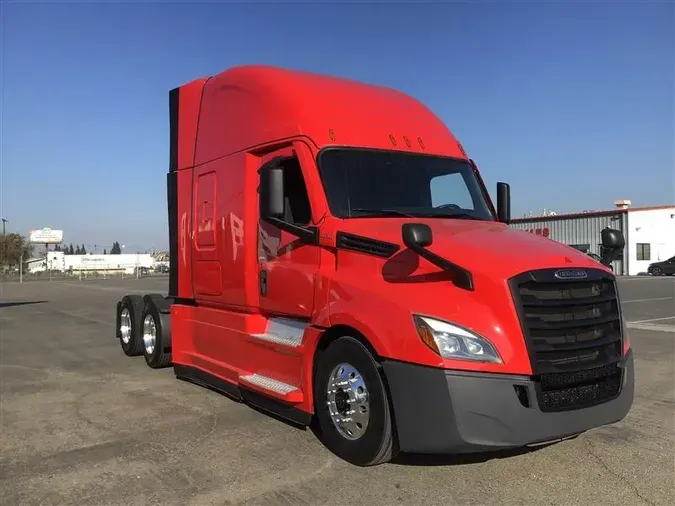 2022 FREIGHTLINER CASCADIA