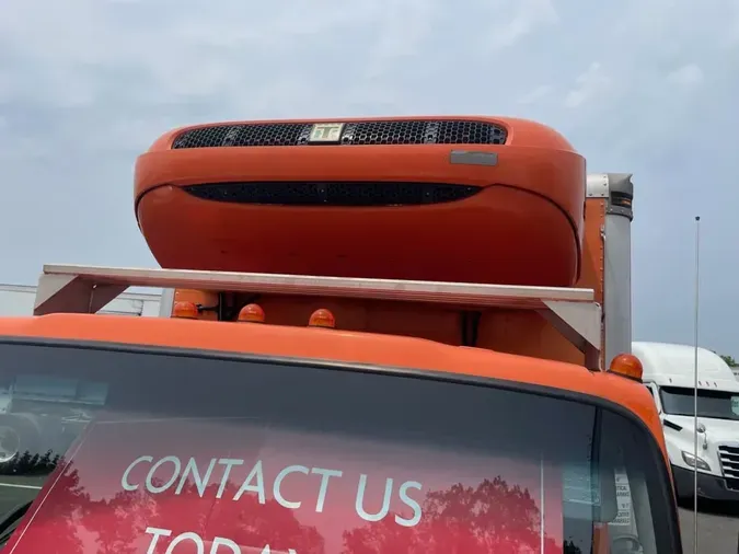 2019 ISUZU NQR