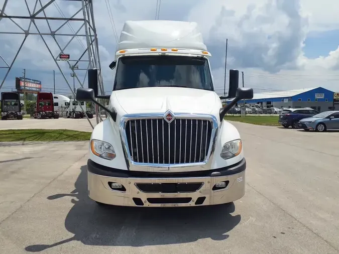 2019 NAVISTAR INTERNATIONAL LT625 SLPR CAB
