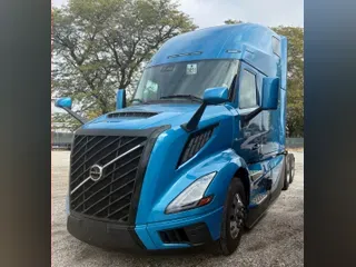 2026 VOLVO TRUCK VNL64TV04
