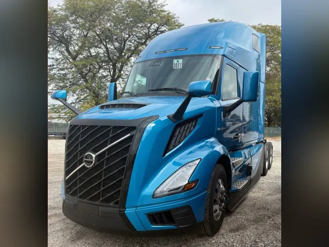 2026 VOLVO TRUCK VNL64TV04
