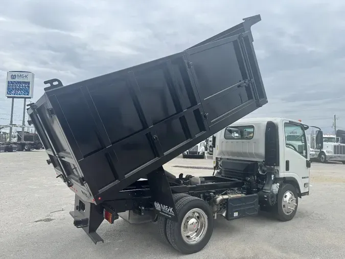 2024 ISUZU NQR DIESEL 109 wb 3R1