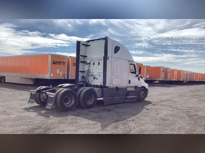 2021 Freightliner Cascadia