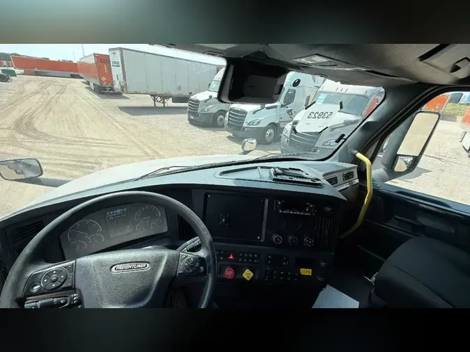 2023 Freightliner Cascadia 1267cf179a3b59e5ddee0e27bd40f1d6aa6