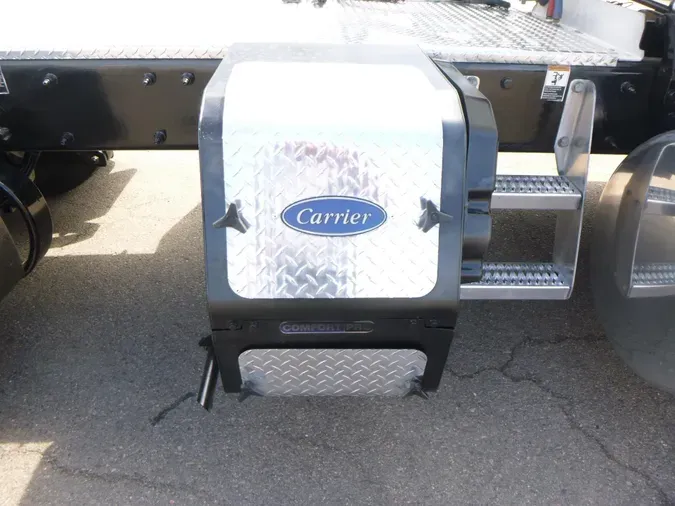 2023 Peterbilt 389