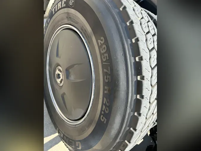 2021 Peterbilt 579